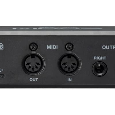 Zoom Uac 232   Interfaccia Audio/Midi 2 In/2 Out   Usb 3.0 for sale