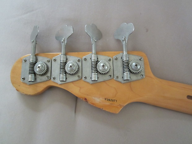 Fender Road Worn 50's Precision Bass 2009 Sunburst Vintage Fender Road Worn 50's Precision Bass 2009 Sunburst Vintage