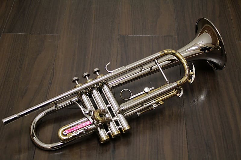 お待たせ! CONN Trumpet B♭ Connstellation 管楽器・吹奏楽器 - www ...