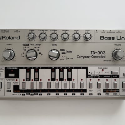 Roland TB-303 - Serviced, MIDI, Super Condition