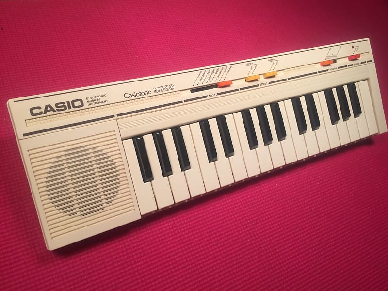 Casio MT-20 ホワイト☆ビンテージミニシンセサイザー☆希少レア☆ Casio MT-20 ホワイト☆ビンテージミニシンセサイザー☆希少レア