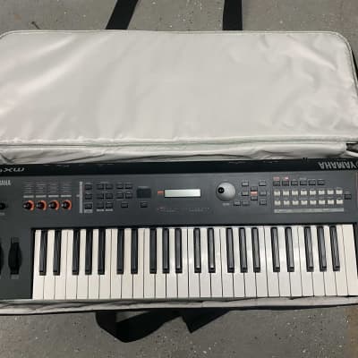 Yamaha MX49 Synthesizer 2016 - Present - Black