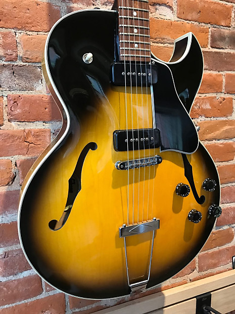 s*a様 gibson ES135 P90 サンバースト Vintage 1992 Gibson ES-135 Sunburst | Cream City Music