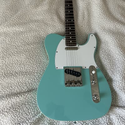 Banning Guitars Telecaster 2015 - mint green with white pick guard and double binding image 1