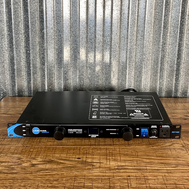 Livewire PC1100 11 Outlet Power Conditioner Distribution Used image 1