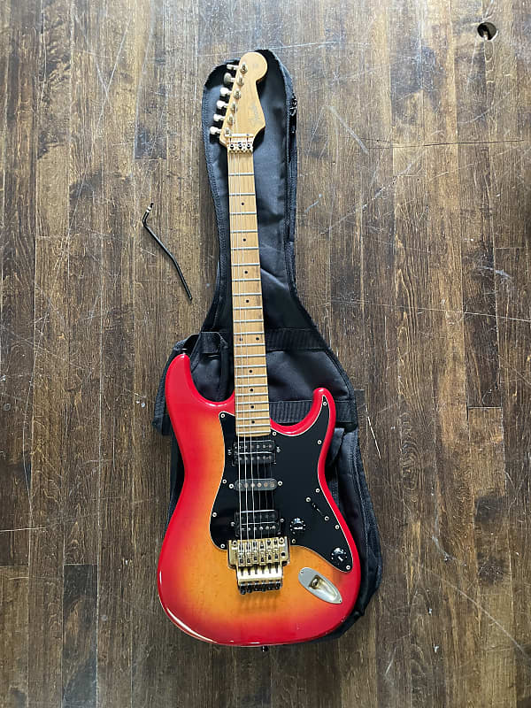 希少】Fender Japan STR-75 Stratocaster 黒/紫