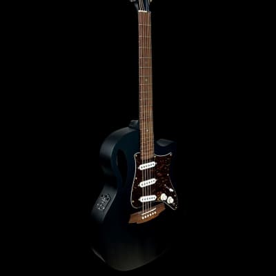 Cole Clark True Hybrid Black CCTL2EC-BLBL-SSS-BLK Guitar image 3