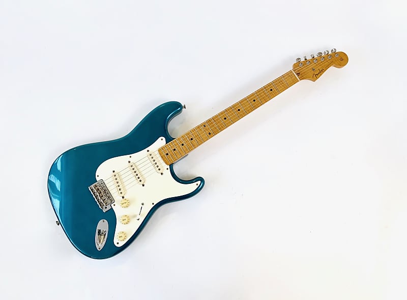 ギター Fender Japan 40th Anniv Stratocaster Fender Stratocaster 40th Anniversary 1994 era MIJ Foto Flame