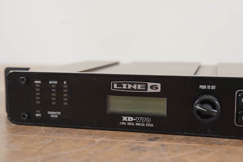 Line 6 RX212 XD-V70 Digital Wireless Mic Receiver (NO POWER SUPPLY