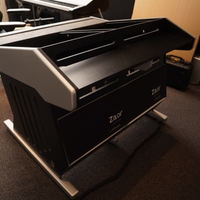Zaor maestro 24 studio/ mastering desk Vicoustic Quick 10 days Sale RRP £2,200 image 10