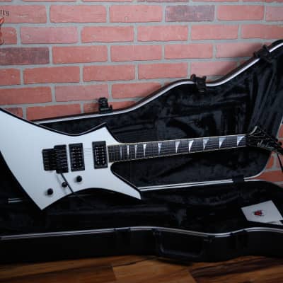 Jackson USA Select KE2 Kelly Snow White with Black Bevels