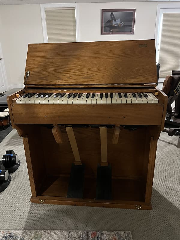 Estey Pump Organ 1950 approximately Natural finish Reverb