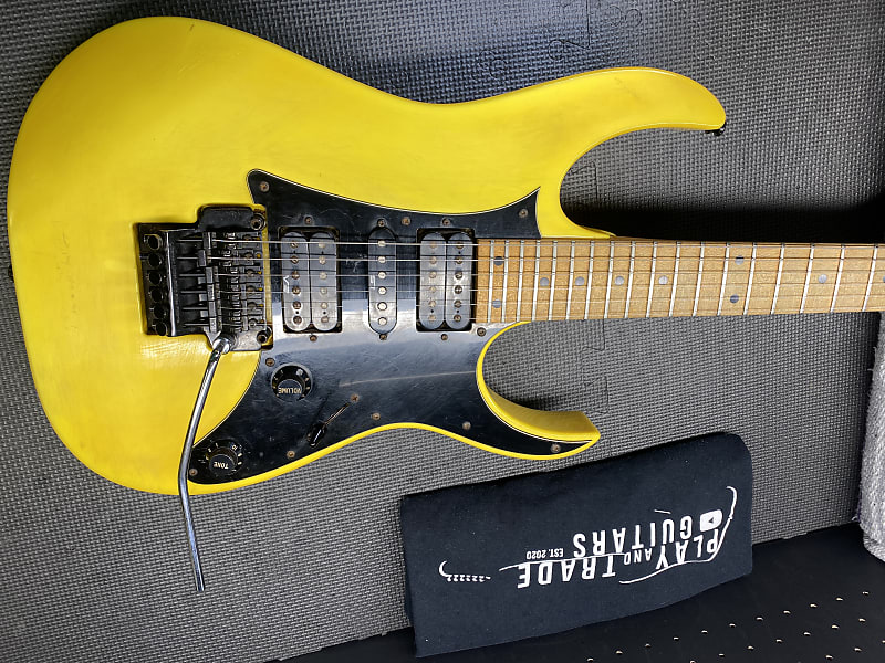 1990 Ibanez RG550 Desert Yellow MIJ Fujigen