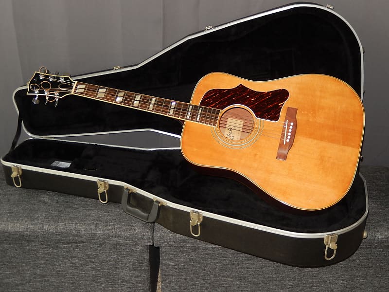MADE IN JAPAN - CHAKI W50 1975 - ABSOLUTELY MAGNIFICENT - GIBSON STYLE - ACOUSTIC CONCERT GUITAR image 1