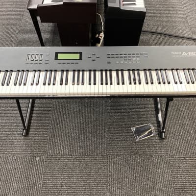 Roland A-80 MIDI Keyboard (Brooklyn, NY) (TOP PICK)