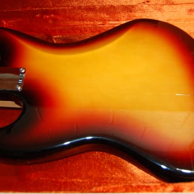 New Old Stock 2017 Fender American Vintage '64 Jazz Bass 3 Tone Sunburst Authorized Dealer OHSC image 8
