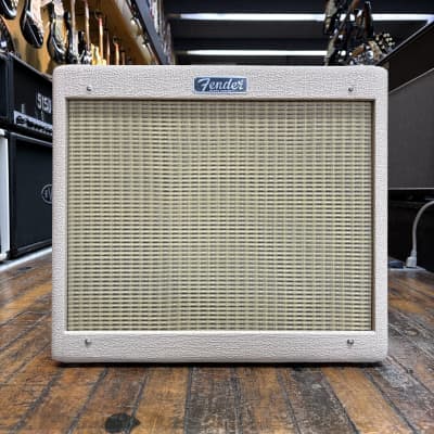 Fender Blues Junior Tweed Relic Guitar Combo Amp Tweed Relic | Musician's  Friend
