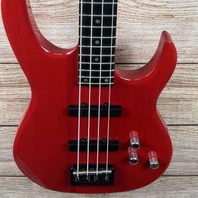 Carvin  4 string bass  2000s Red image 3