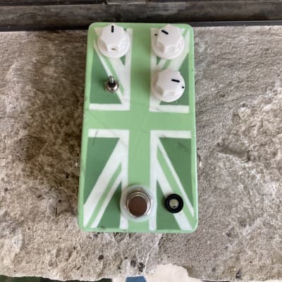 JHS Morning Glory V3 hand painted Union Jack British Flag green Bluesbreaker style electric guitar pedal image 11