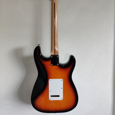 Left Handed Fender Stratocaster MIM 1996 Tobacco Burst image 2