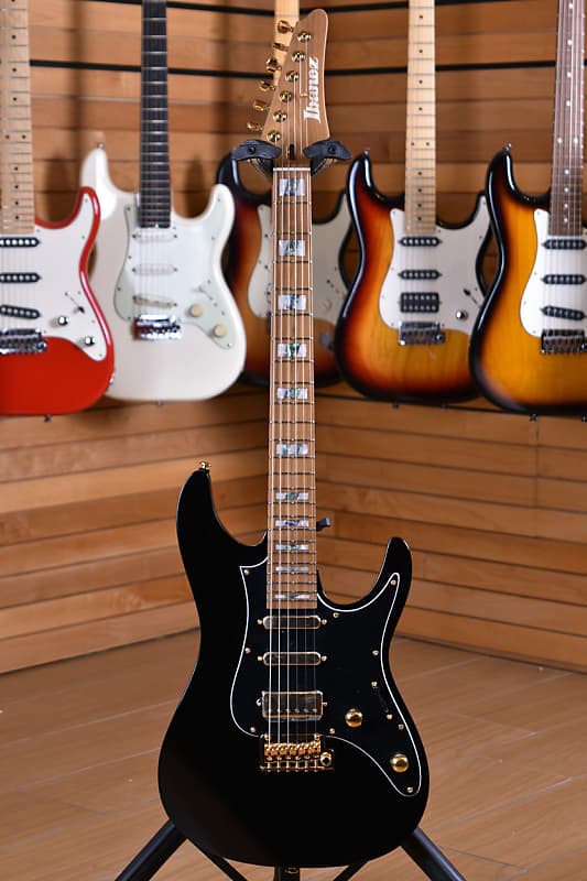 Ibanez THBB10 Tim Henson Signature Black | Reverb