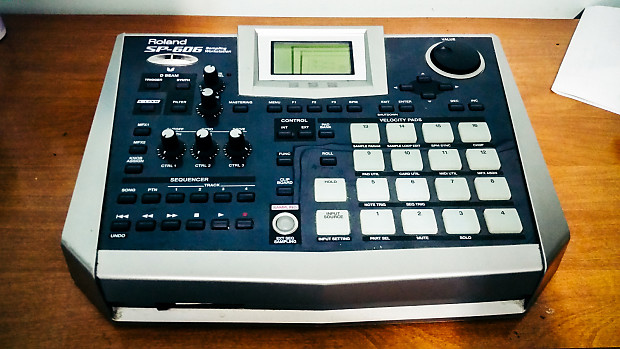 Roland SP-606 Sampler/Workstation