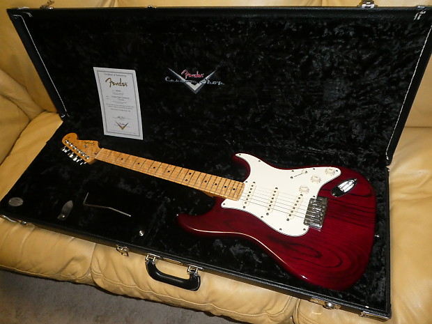 Fender custom shop store custom classic stratocaster