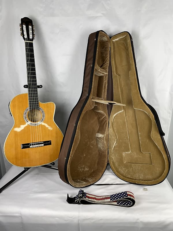 2006 Esteban Granada G-100 Natural Cutaway Acoustic Electric Classical Guitar + Accessories image 1