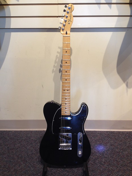 、　Fender Telecaster Blackout Special Edition Telecaster Blackout Fender - Audiofanzine