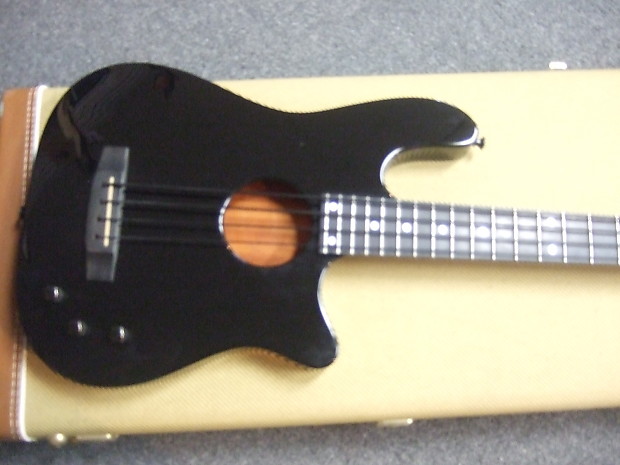 Carvin shop acoustic bass