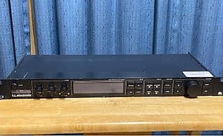 配信機器・PA機器・レコーディング機器 tc electronic M-One TC Electronic M-One Dual Effects Processor | Reverb Canada