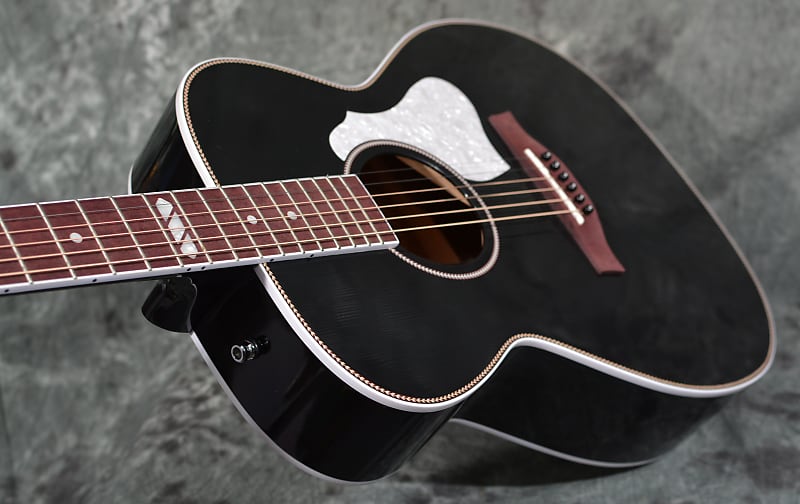 Seagull Artist Limited Anthem EQ Tuxedo Black w/ Hard Gigbag