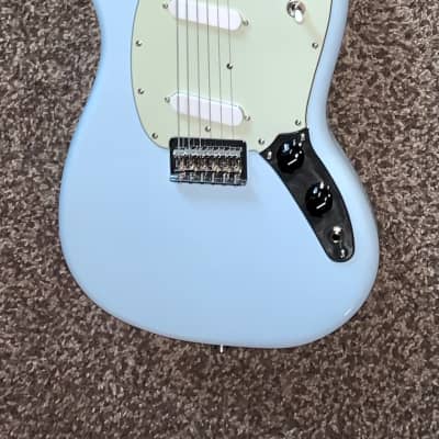 Fender Offset Series Mustang with Pau Ferro Fretboard 2017 - Blue image 1