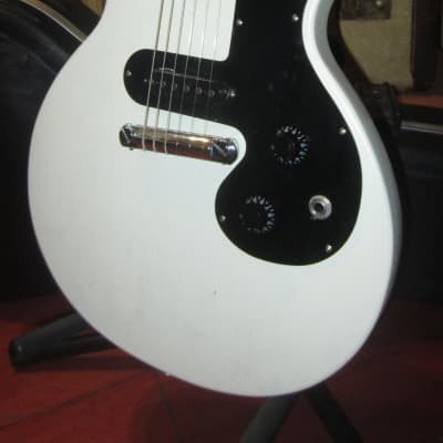 2007 Gibson Melody Maker Double Faded White w Heavy Duty SKB Hard Case for sale