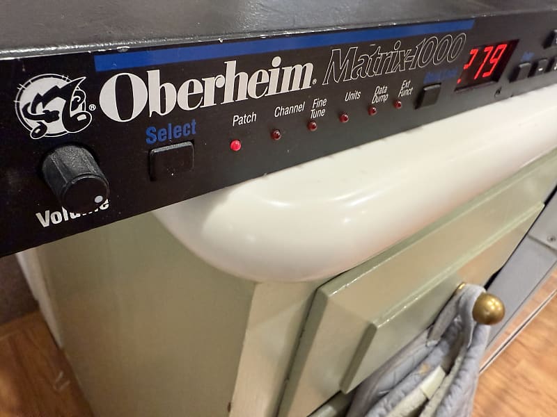 Oberheim Matrix 1000 Rackmount 6-Voice Synthesizer | Reverb