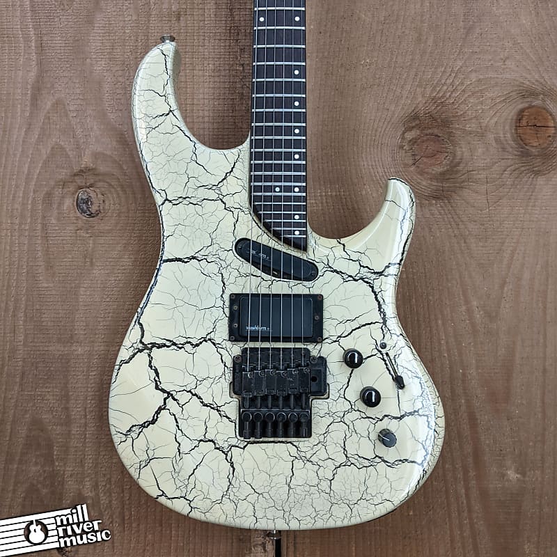 Washburn EC29 Spitfire II / Challenger II MIJ White Crackle 1980s