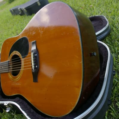 Trump Dreadnought with Vintage Case image 13