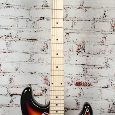 Nashville - 135sb - S Style SSS Electric Guitar, Sunburst - x0640 - USED image 3