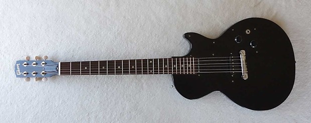 「数量限定 在庫処分セール」 Gibson Melody Maker Reissue 2011 Ebony | Reverb Canada ギター