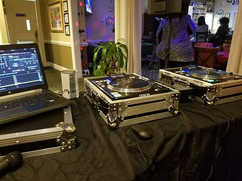Pair of Denon S3700 with Cases | Reverb Pair of Denon S3700 with Cases | Reverb