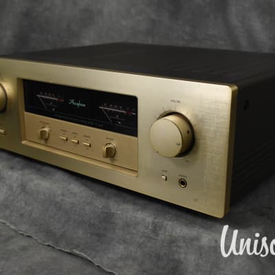 Accuphase E-306 Integrated Stereo Amplifier in Very Good Condition image 4