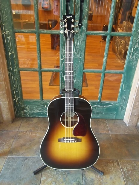 2017 Gibson J45 J-45 Standard Acoustic Electric Guitar w/ Case in