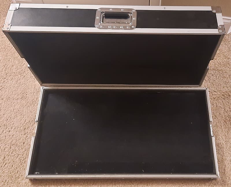 Large Pedalboard Road Case 2000s Black and Silver Reverb
