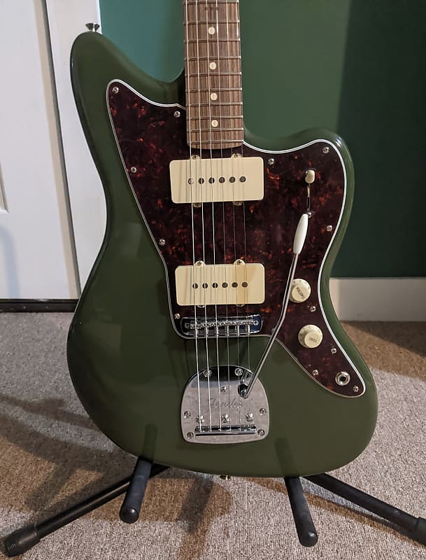 Fender Player Jazzmaster Olive Green with Matching Headstock