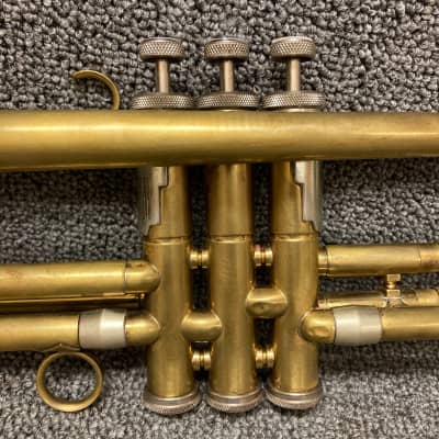 Getzen 90 Vintage Trumpet w/ Case image 2