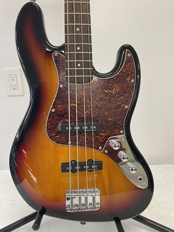 売り切り レア スクワイアby Fender Vintage Modified SQUIER