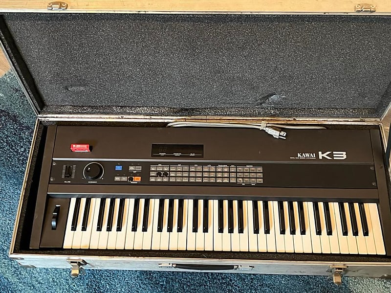 Kawai K3 1986 black in Good Condition with case and cart image 1