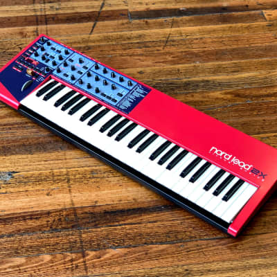 【美品】【専用ケース付】Clavia Nord Lead 2X Clavia Nord Lead 2X
