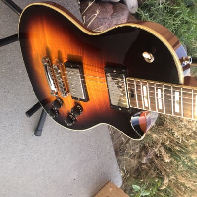 Larrivee RS-4 2008 Tobacco Sunburst master grade flamed maple top USA with Lollar imperial pickups image 10