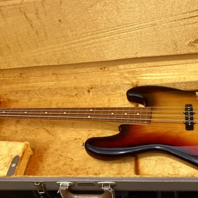 Fender Jaco Pastorius Artist Series Signature Fretless Jazz Bass 2000 - 2016 - 3-Color Sunburst image 4